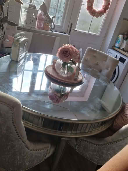 Photo of free Mirrored Dining Table (Clayton Brook PR5) #2