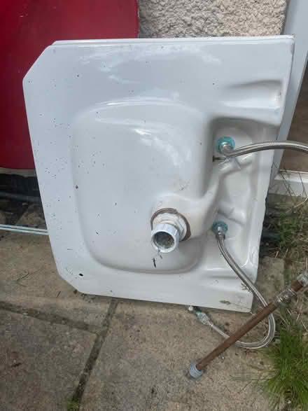 Photo of free BS16 Bathroom sink (Staple Hill BS16) #1