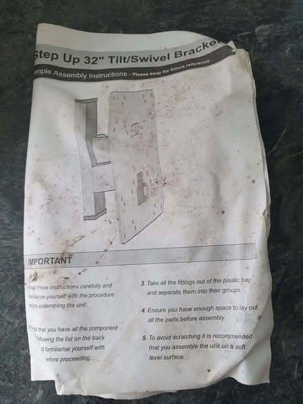 Photo of free TV wall mount (Nettlebed RG9) #1