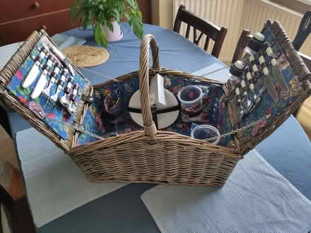 Photo of free Picnic hamper (Selsdon CR2) #1