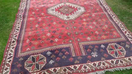 Photo of free Large Rug 270 x 197cms - good condition (Charvil RG10) #4