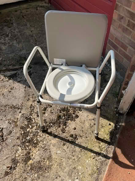 Photo of free Commode (Rayners Lane HA2 9TD) #1