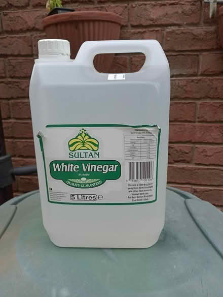 Photo of free 5 litre of White Vinegar (PR5 Walton Summit) #1