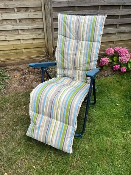 Photo of free Reckoning garden chair (RG40 Keep Hatch) #1
