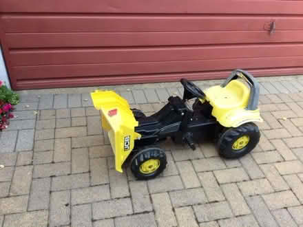 Photo of free Toy dumper truck with pedals (Cox Green SL6) #2