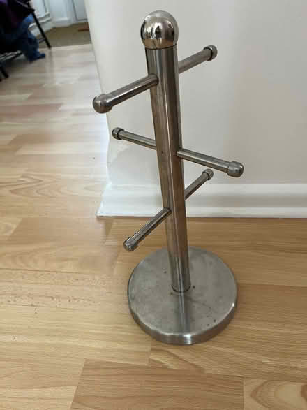 Photo of free Mug tree (Mandeville DT4) #1