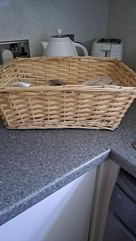 Photo of free Hamper (Luton LU3) #2