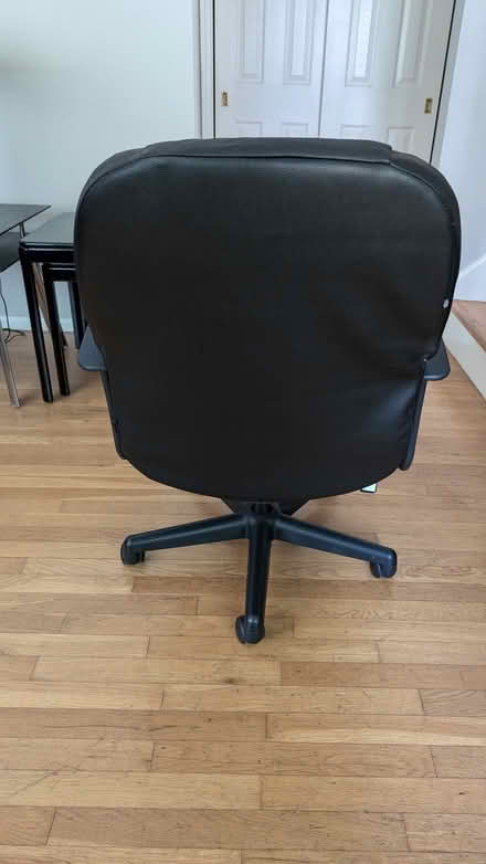 Photo of free Rolling desk chair (Pleasantville) #2