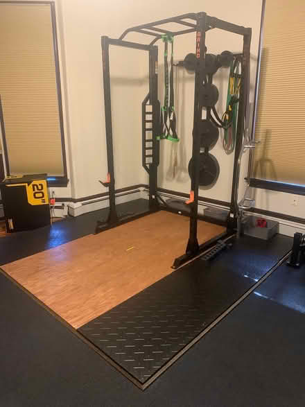 Photo of free 8’ x 8’ lifting platform (Porter square) #1