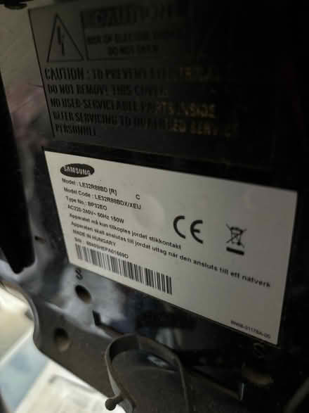 Photo of free Samsung 32 inch TV. NOT SMART (Ravenscourt Park W6) #1