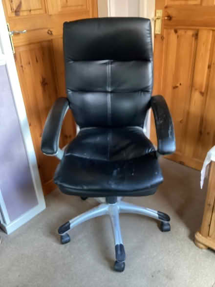 Photo of free Office chair (Shepshed LE12) #1