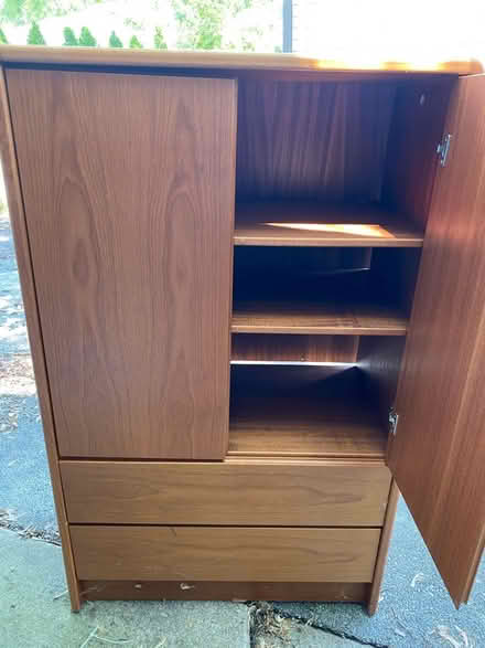 Photo of free Dresser (60067) #2