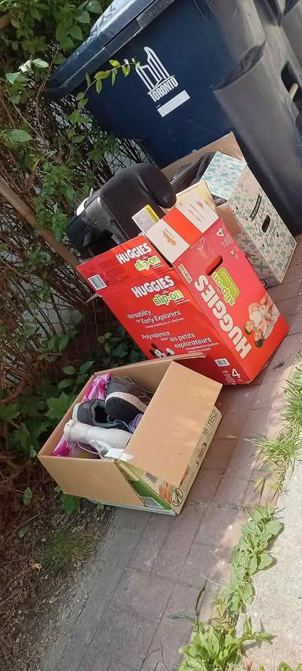 Photo of free stuff- moveout-clothes,cooking (East of donmills) #1