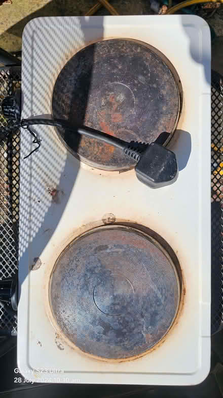 Photo of free Double electric hob. (Woodseats S8) #1