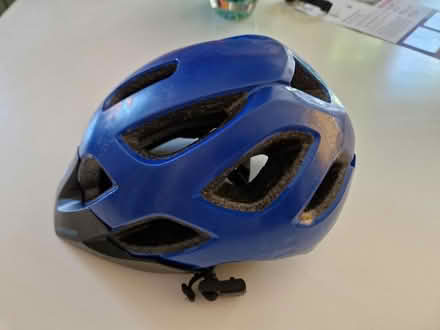 Photo of free Kids bike helmet (Cambridge CB1 (coleridge)) #1