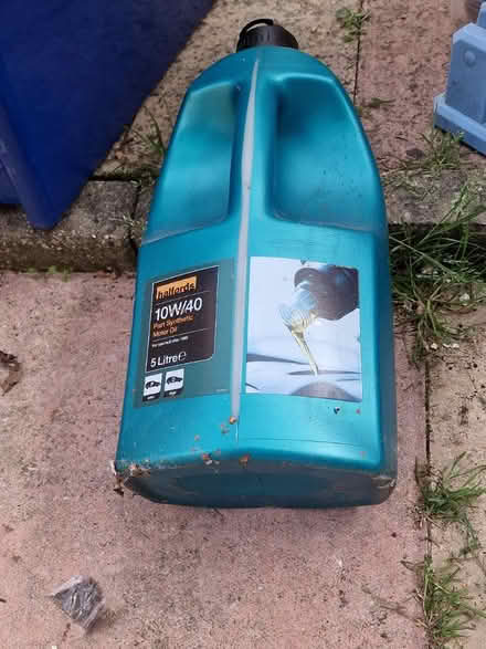 Photo of free Halfords motor oil 5L 2/3rd full (Luton LU2) #1