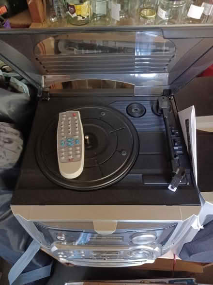 Photo of free Stereo system (Hampton) #2