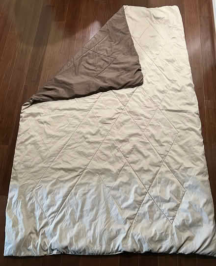 Photo of free Twin comforter and sheets (Woodridge) #1