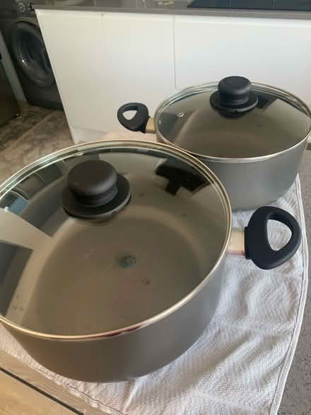 Photo of free Deep saucepans 1 x deep frying pan (CT5) #3
