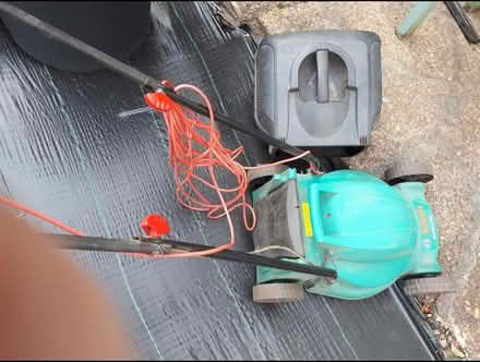 Photo of free lawnmower (Barnes SW13) #2