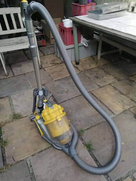 Photo of free Dyson vacuum cleaner (Melbourne CM1) #3