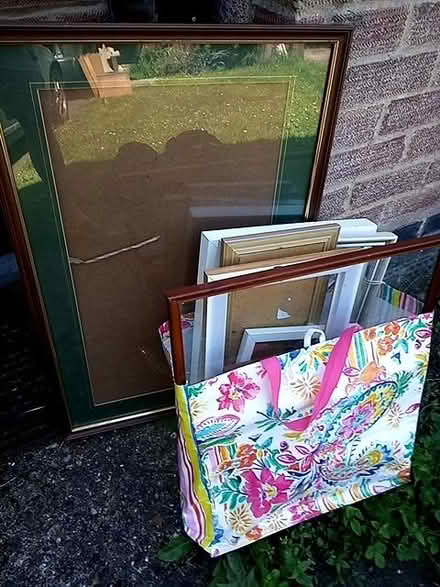 Photo of free Picture frames and glass (Sidley TN40) #1