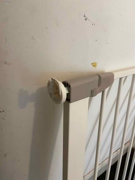 Photo of free stair gate for baby (Tufnell Park N7) #3