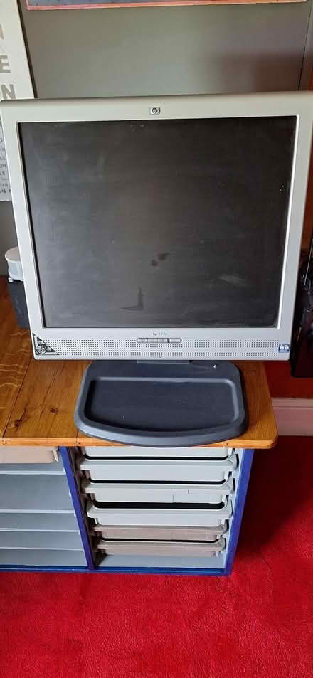 Photo of free HP 1730flat screen monitor (Longden Common) #1