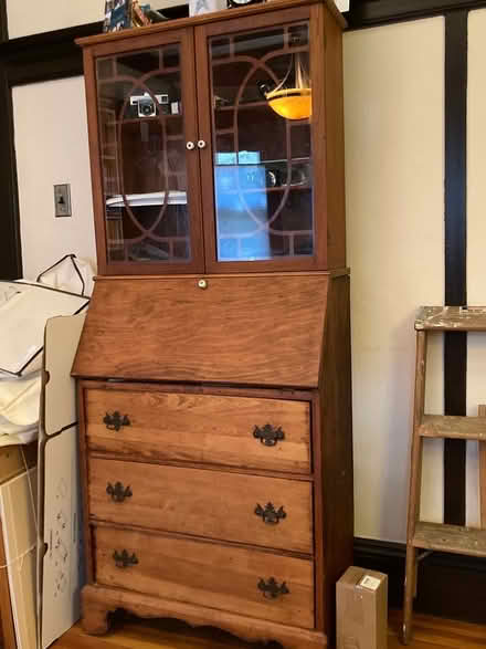 Photo of free Small hutch (Dobbs Ferry) #1