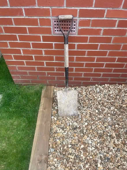 Photo of free Old Shovel (CH43) #1