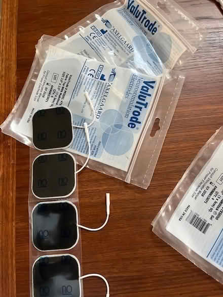 Photo of free nodes for TENS unit (Woodside Plaza) #1