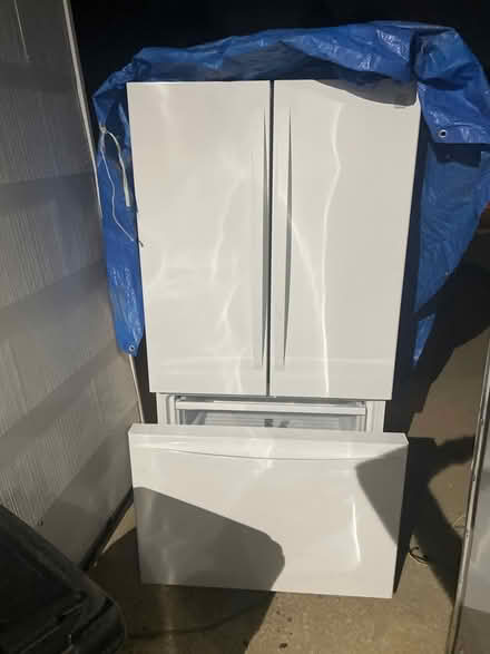 Photo of free Kenmore Refrigerator white (Stonybrook Drive Bowie) #1