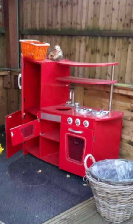 Photo of free children's kitchen (Aston End SG2) #2