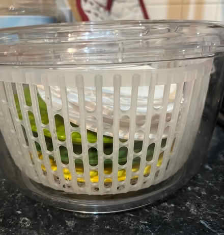 Photo of free Box of assorted crockery (Harrow on the Hill HA1) #3