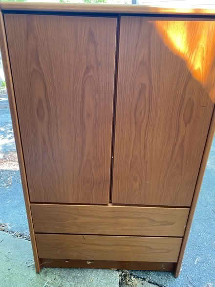 Photo of free Dresser (60067) #1