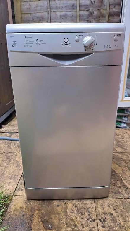 Photo of free Slimline dishwasher. Portway area. (Frome BA11) #1