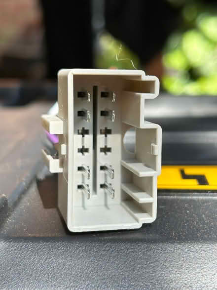 Photo of free Car stereo wiring adapter harness — probably for Volvo (Handsworth S13) #2