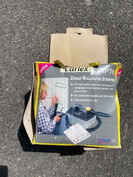 Photo of free wallpaper stripper kit (Cade Street TN21) #3