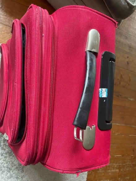Photo of free Expandable wheelie suitcase (SE10 - Gnw mainline stn) #2
