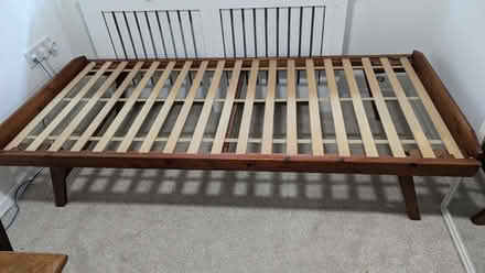 Photo of free Single bed trundle (Stalybridge, SK15) #2