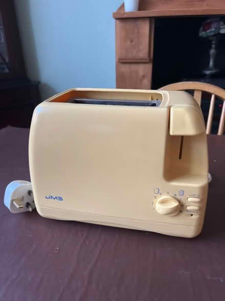 Photo of free Toaster (B20) #1