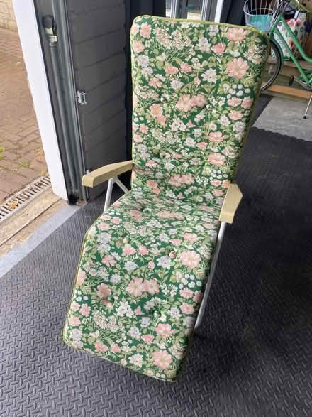 Photo of free Sun lounger (Falkirk FK1) #3