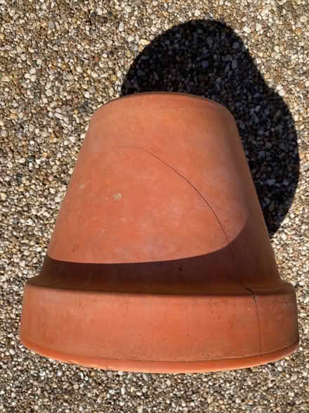 Photo of free Terracotta Pots & Pans (Chattenden) #3