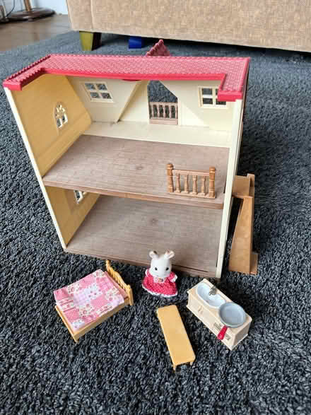 Photo of free Sylvanian families cosy cottage (Headington OX3) #2