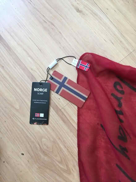 Photo of free Norwegian scarf (Millwall E14) #2