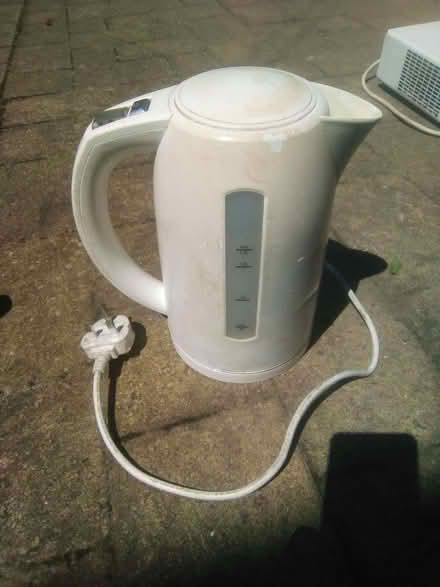 Photo of free Morrisons kettle, working (Frenchay BS16) #1
