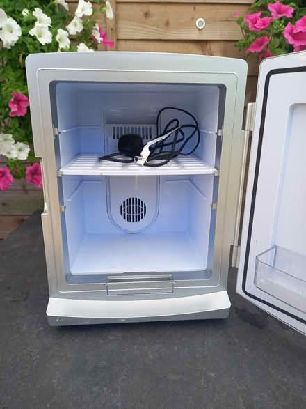 Photo of free Small cooler and warmer (Hounslow TW4 6Ba) #2