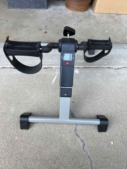Photo of free Exercise pedal (Derbyshire Dr & Robindell Way) #1