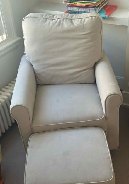 Photo of free Single sofa with leg rest (SW6) #4