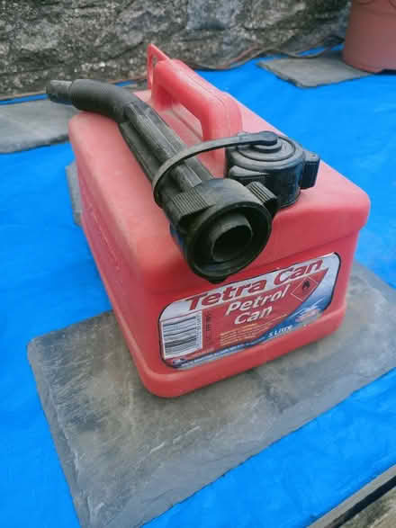 Photo of free 5 litre petrol can (AB25) #2